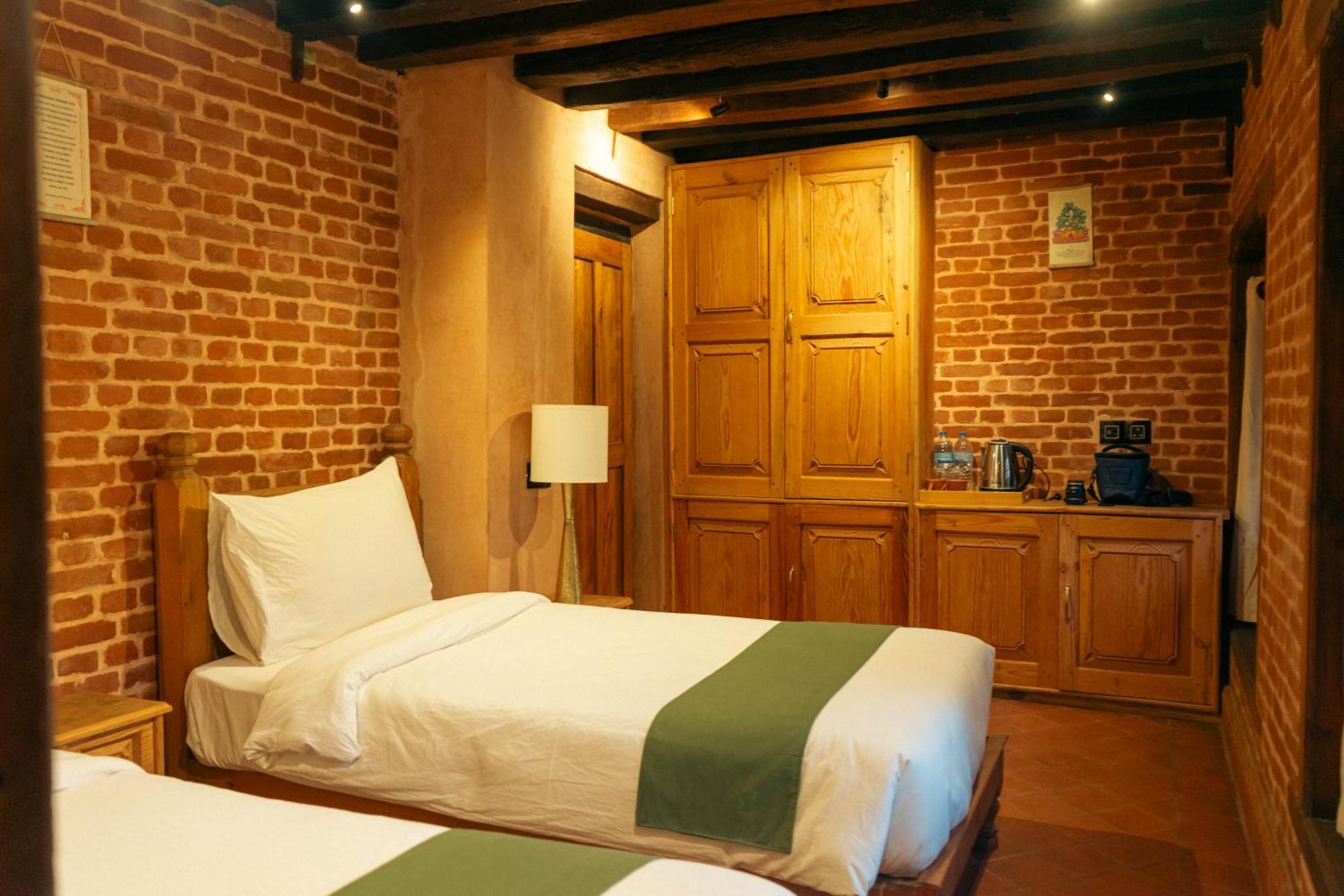 Manju Baha Hotel School Bhaktapur Quarto foto